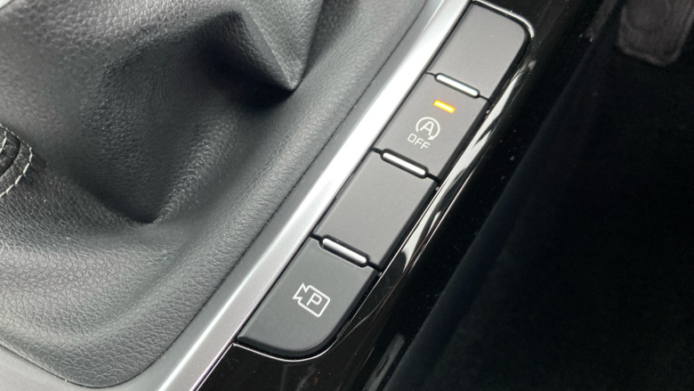 Kia Ceed 1.5T GDi ISG 138 GT-Line 5dr Petrol Hatchback